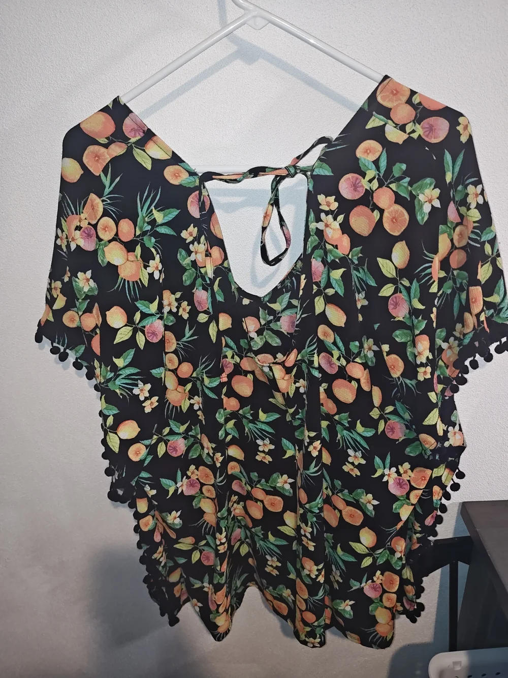 Xhilaration Woman's Citrus Pattern Swimwear Cover Up‎ Medium Size
